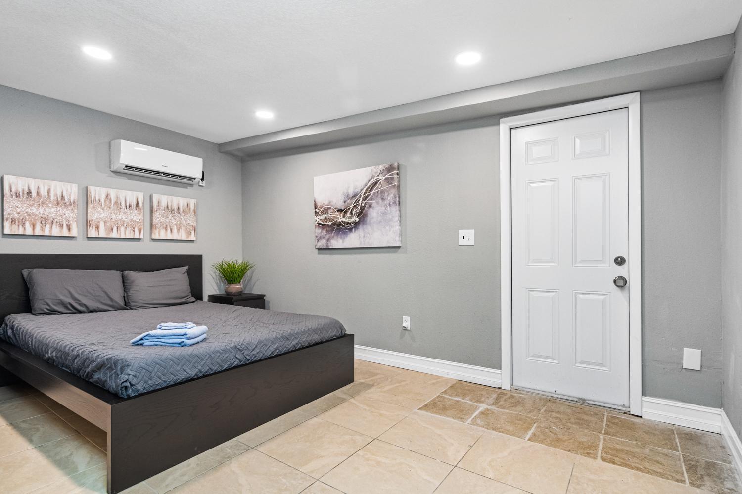 Modern House In Clearwater With Access To A Shared Swimming Pool Apartment Safety Harbor Exterior photo